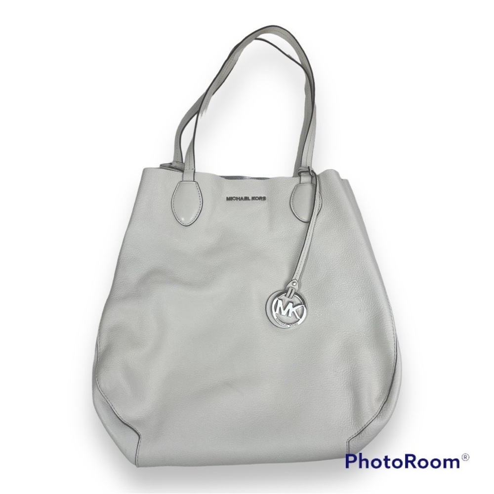 Michael Kors Leather Reversible Tote w/Coin Purse in White & Metallic Silver